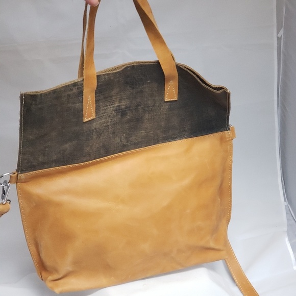 Artisan Made Leather handbag - Picture 3 of 5